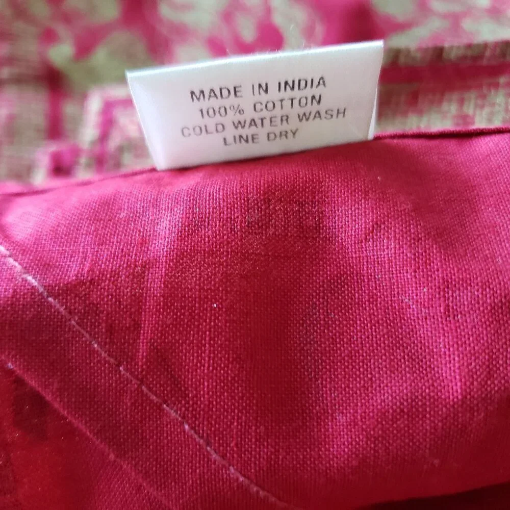 Unused - Crate&Barrel Red Gold Harvest Tablecloth 60